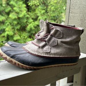 Sorel waterproof booties